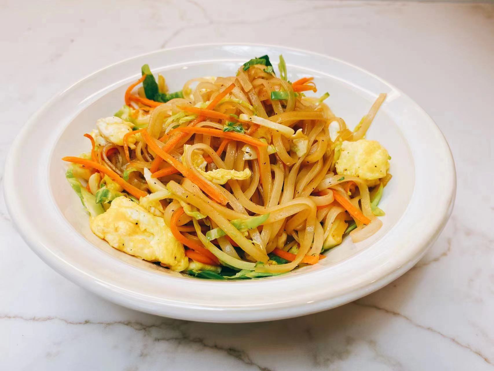 Egg and Vegetables with Fried Rice Noodles